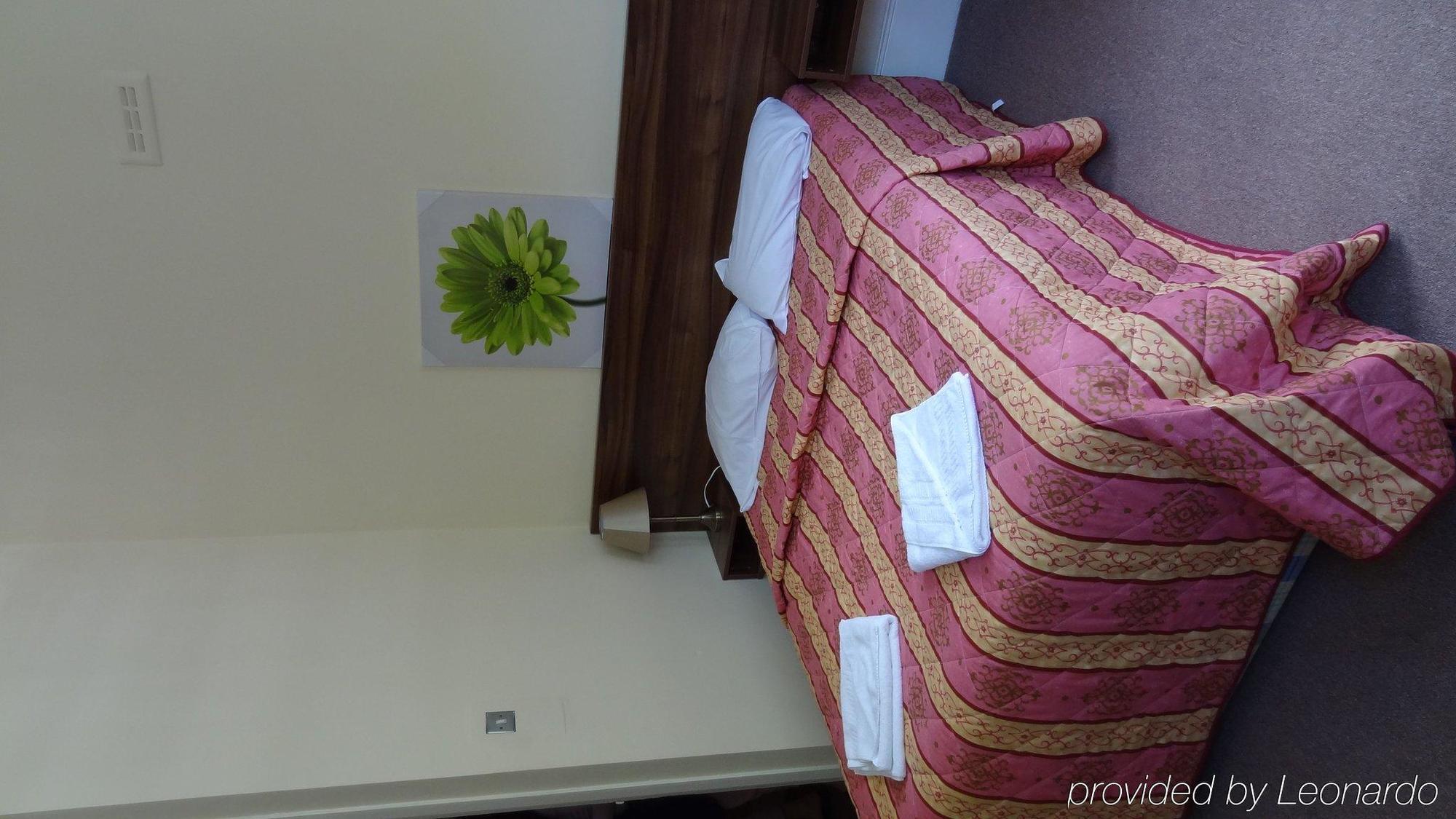 National Hotel London Bagian luar foto